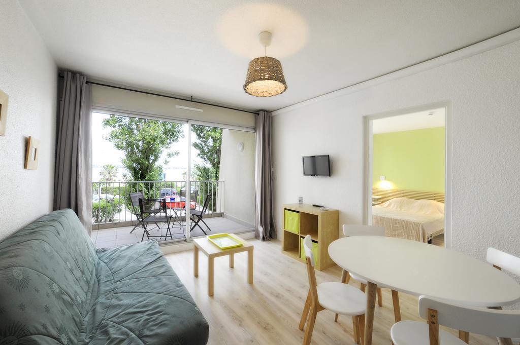 Residence De Tourisme L'Albatros Палава-ле-Фло Екстериор снимка