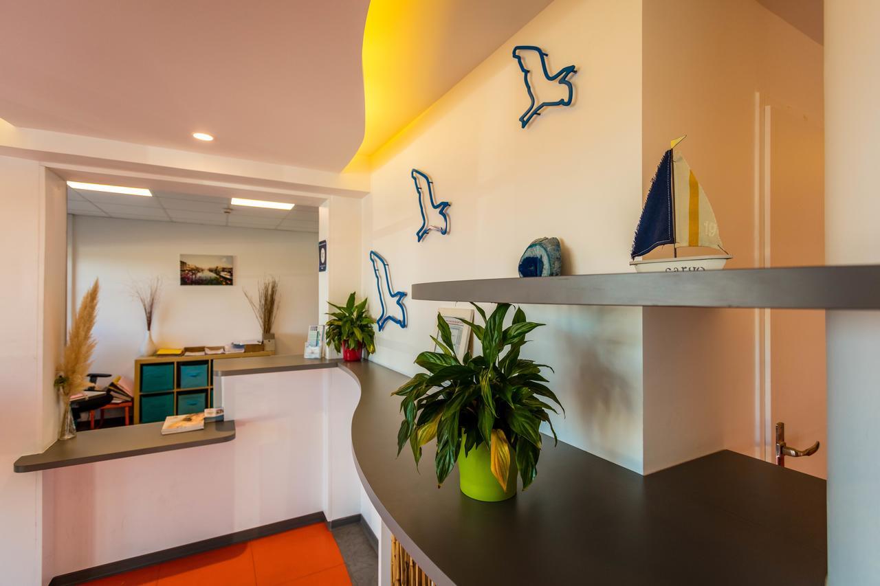 Residence De Tourisme L'Albatros Палава-ле-Фло Екстериор снимка